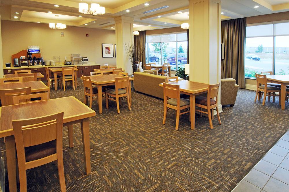 Holiday Inn Express & Suites Vaughan-Southwest By Ihg Exterior foto