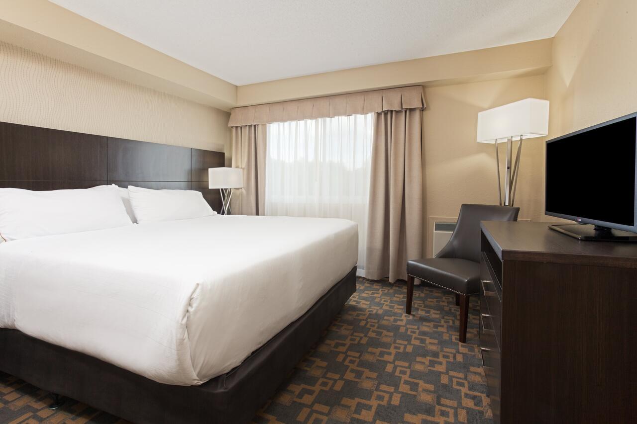 Holiday Inn Express & Suites Vaughan-Southwest By Ihg Exterior foto