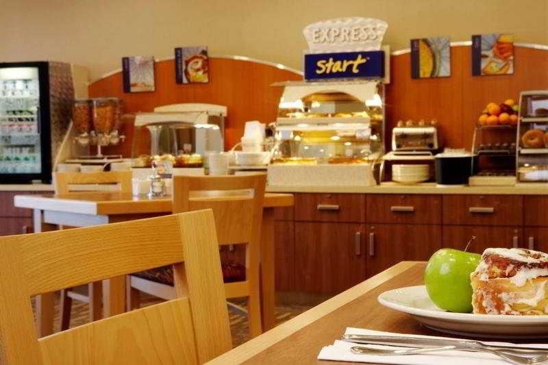 Holiday Inn Express & Suites Vaughan-Southwest By Ihg Restaurante foto