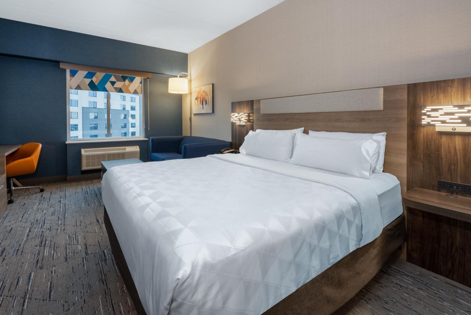 Holiday Inn Express & Suites Vaughan-Southwest By Ihg Exterior foto