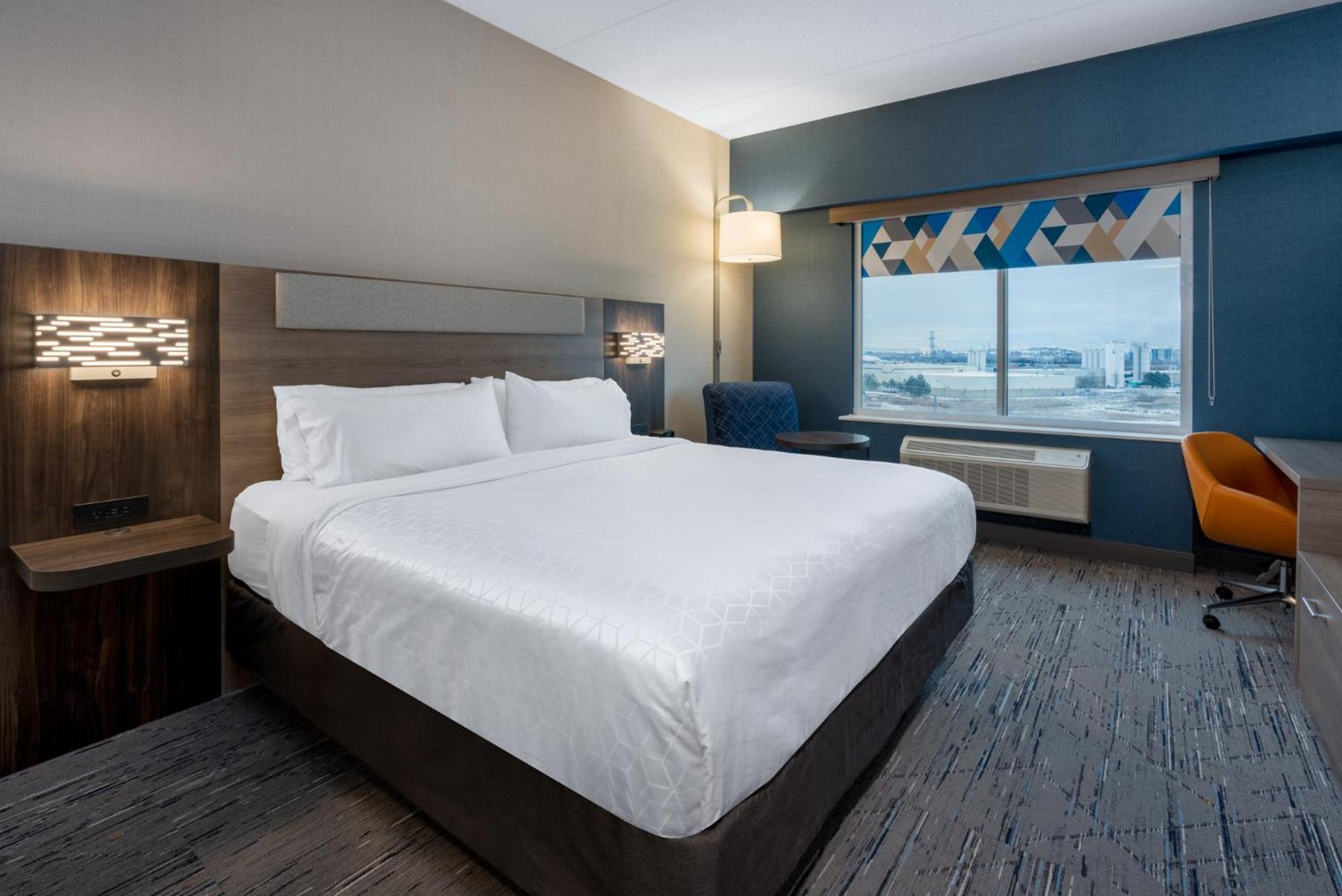 Holiday Inn Express & Suites Vaughan-Southwest By Ihg Exterior foto